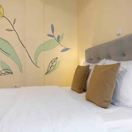 Golden Salonica Retreat *