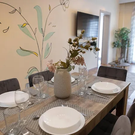 Golden Salonica Retreat Apartment *