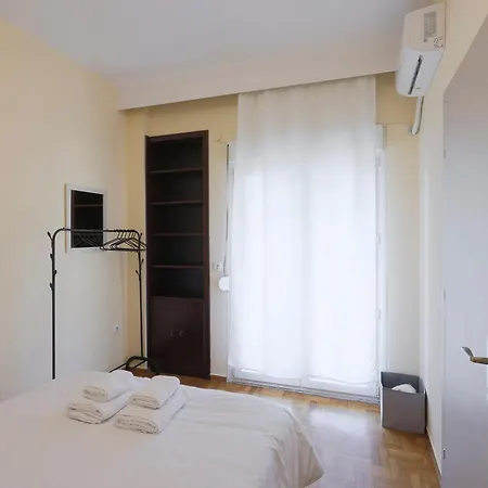Golden Salonica Retreat