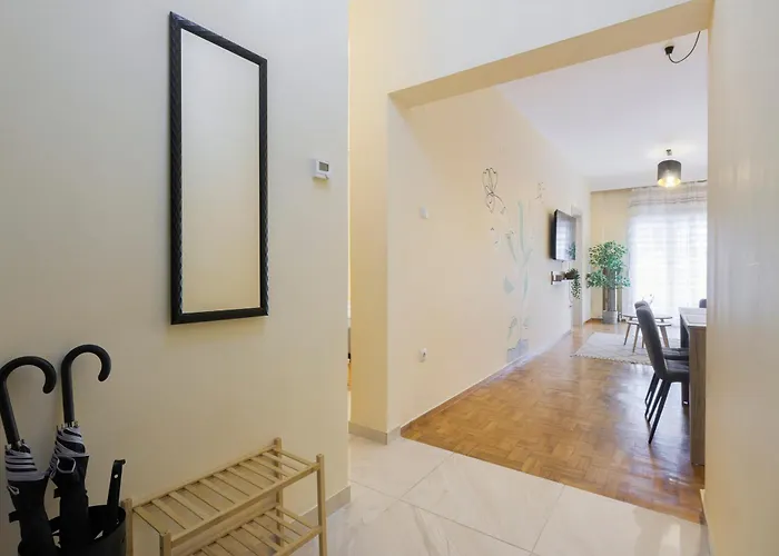 Golden Salonica Retreat