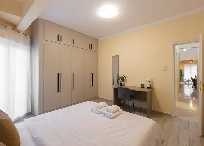 Golden Salonica Retreat