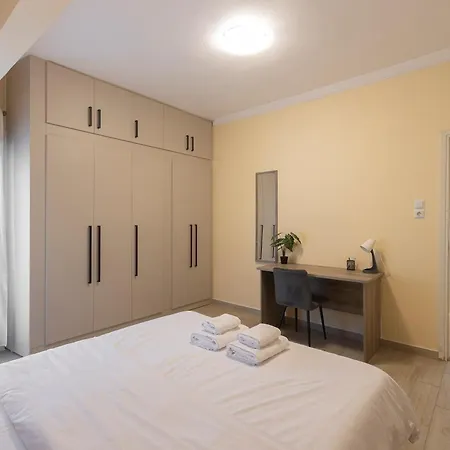Golden Salonica Retreat
