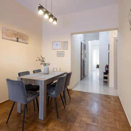 Golden Salonica Retreat